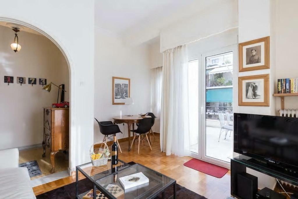 Apartamento Soulis' Penthouse Near Acropolis Atenas Exterior foto